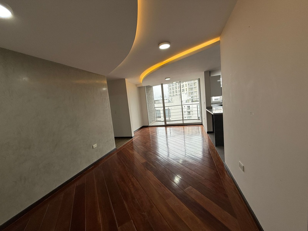 Departamento de 2 Dormitorios + Estudio en Venta Sector La Carolina