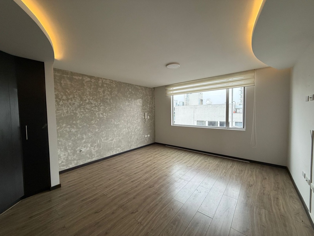 Departamento de 2 Dormitorios + Estudio en Venta Sector La Carolina