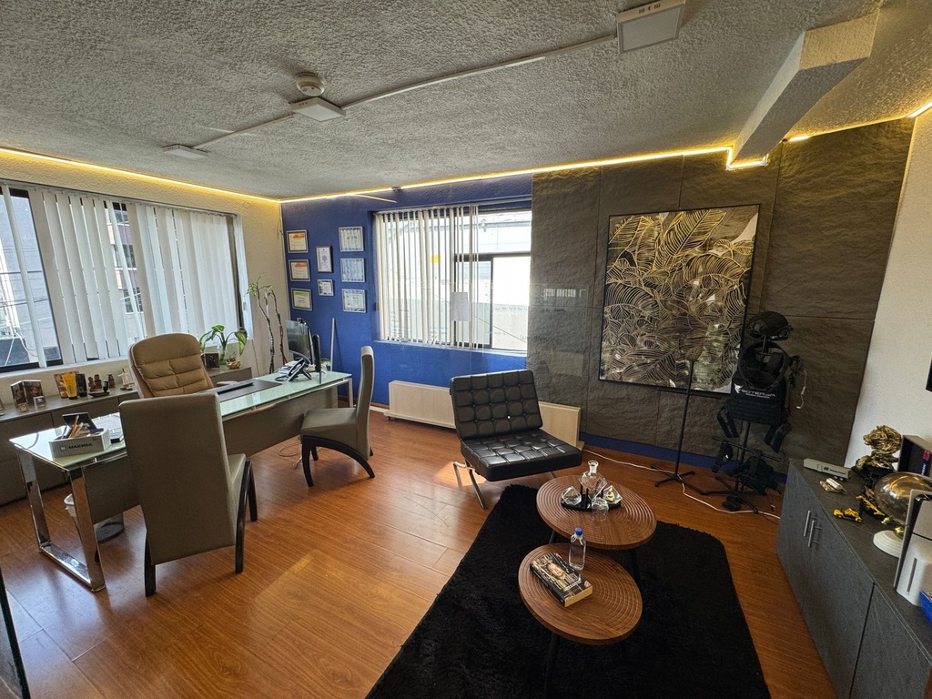 Casa Comercial con Excelente Ubicación en Venta Sector Mariana de Jesús