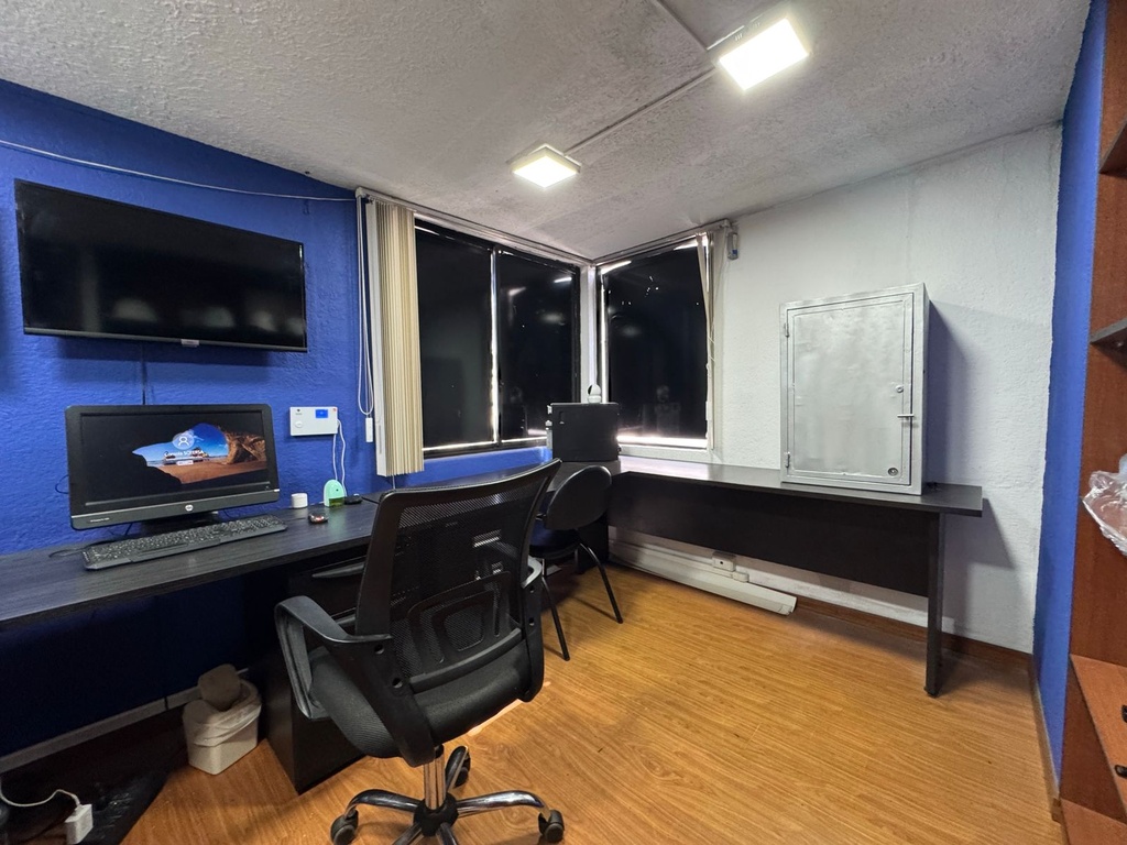 Casa Comercial con Excelente Ubicación en Venta Sector Mariana de Jesús