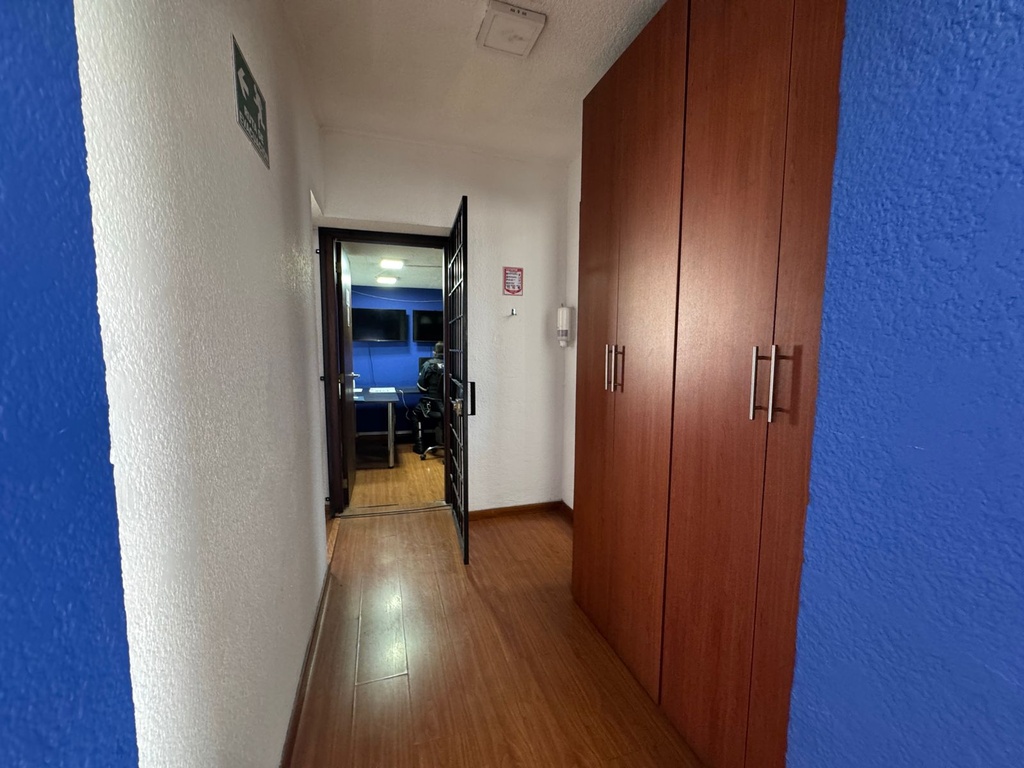 Casa Comercial con Excelente Ubicación en Venta Sector Mariana de Jesús