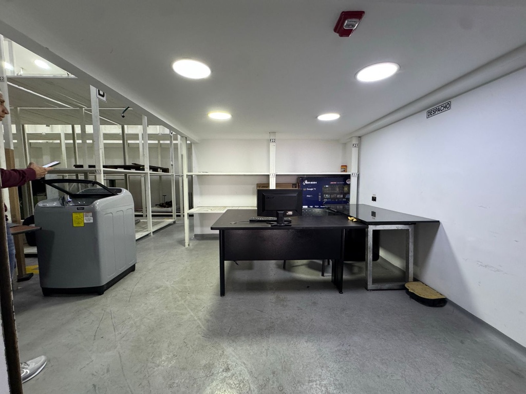 Casa Comercial con Excelente Ubicación en Venta Sector Mariana de Jesús