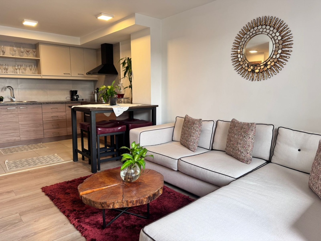 Suite Moderna en Alquiler Sector Solca