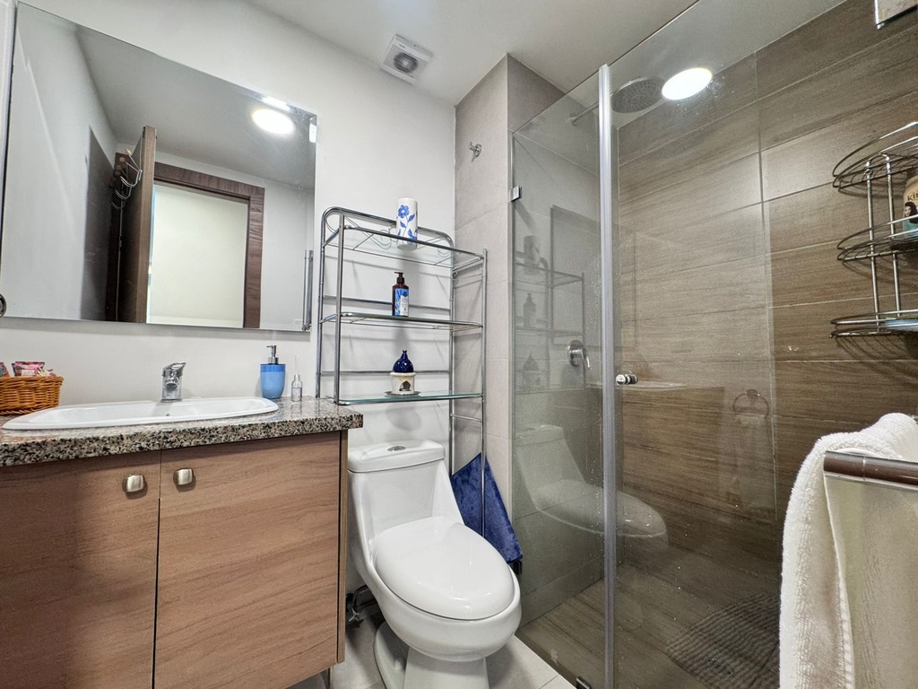 Suite Moderna en Alquiler Sector Solca