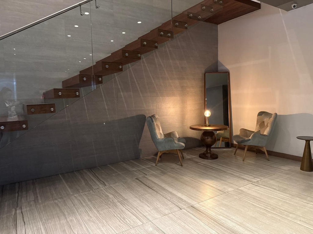 Departamento con Excelente Ubicación en Alquiler Sector República del Salvador