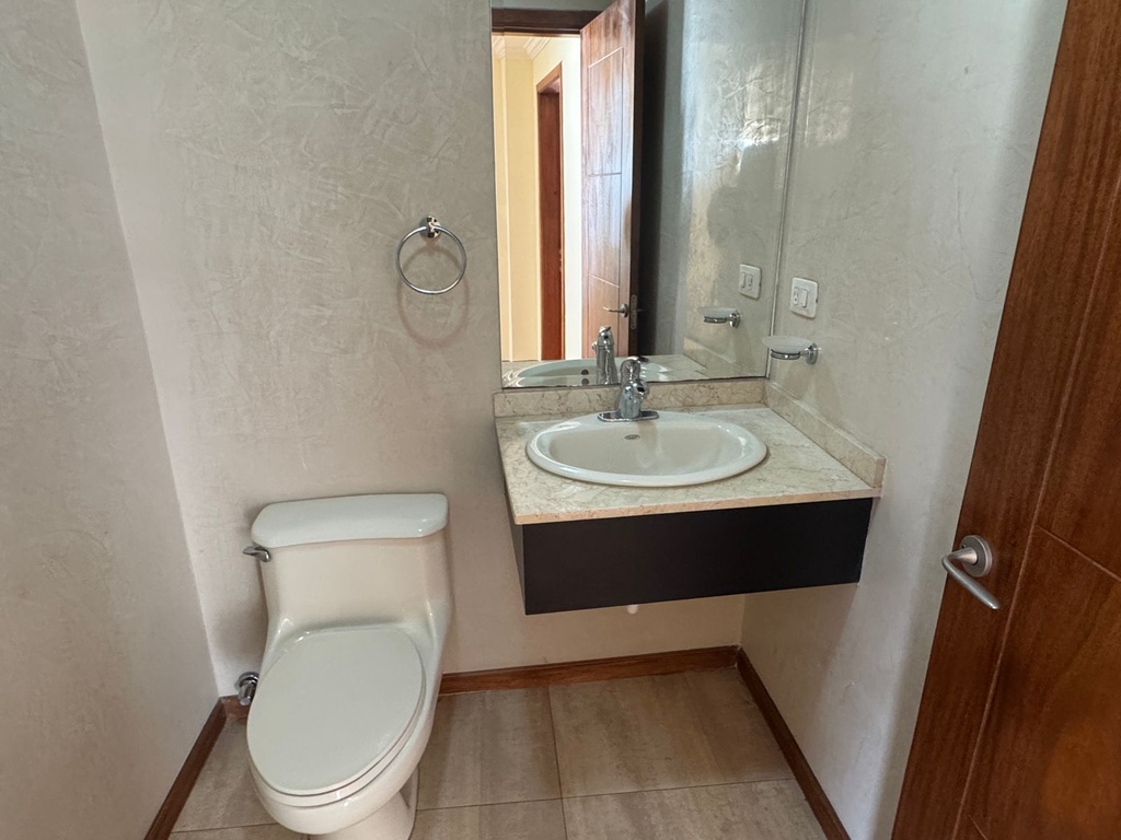 Suite con Excelente Ubicación en Venta Sector República del Salvador