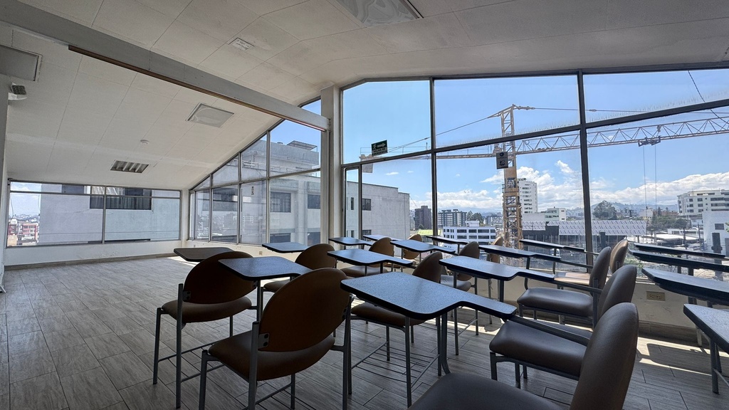 Oficina con Excelente Ubicación en Venta Sector Granda Centeno