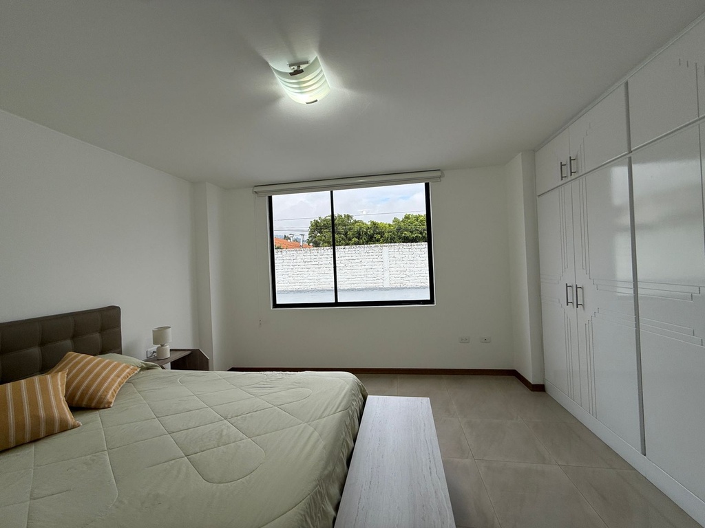 Suite de Oportunidad en Alquiler Sector Cumbayá