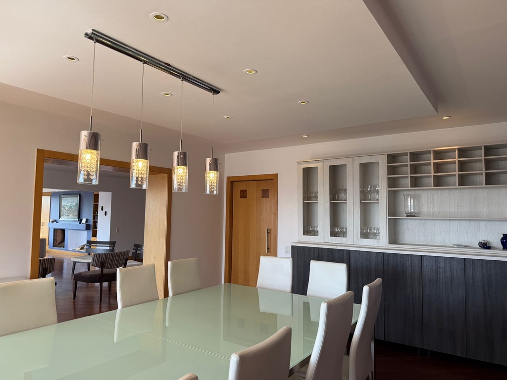 Departamento en Venta con Hermosa Vista Sector Quito Tenis