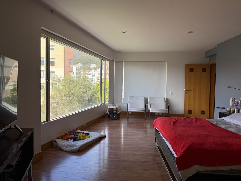 Departamento en Venta con Hermosa Vista Sector Quito Tenis