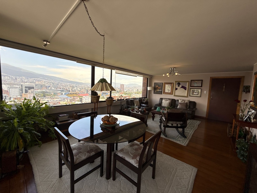 Departamento Amplio de 3 Dormitorios en Venta Sector El Batán