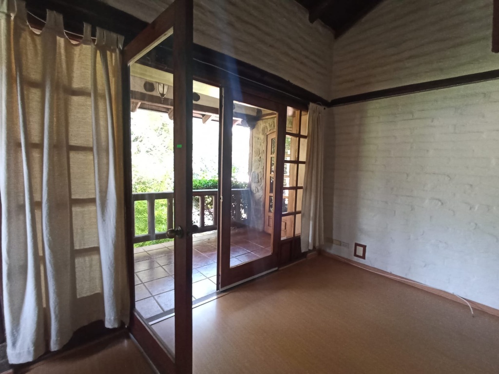 Casa en Alquiler con Excelente Ubicación  Sector Cumbayá