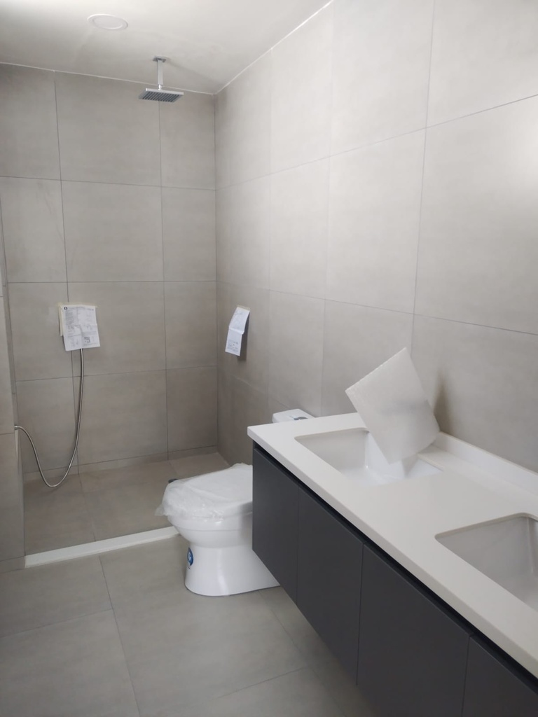 Casa en Venta a Estrenar Sector Tumbaco