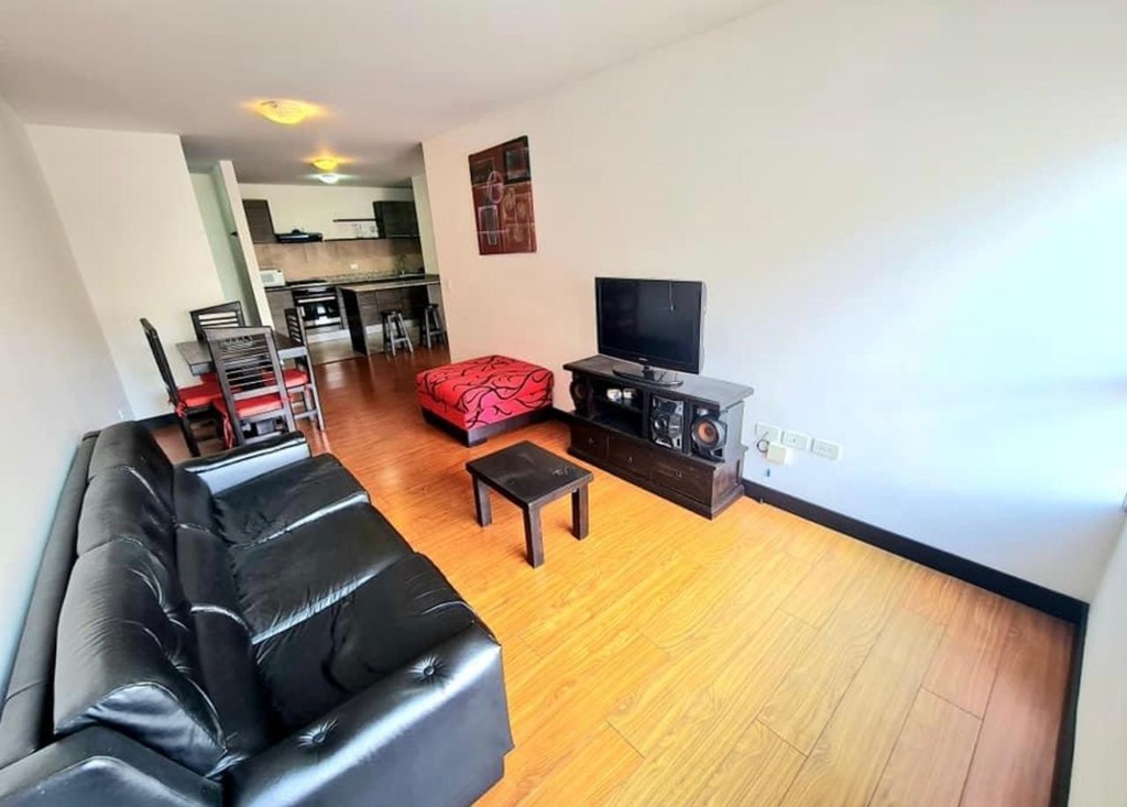 Suite con Excelente Ubicación en Alquiler Sector República del Salvador