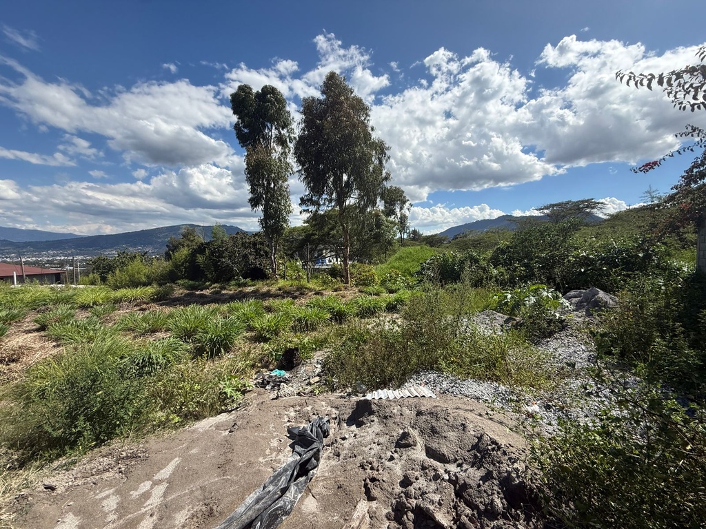 Terreno con Excelente Ubicación en Venta Sector Cumbayá