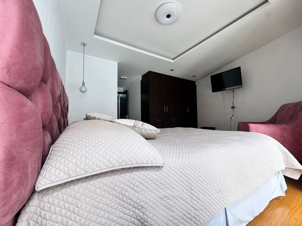 Departamento con Excelente Ubicación en Venta Sector República del Salvador