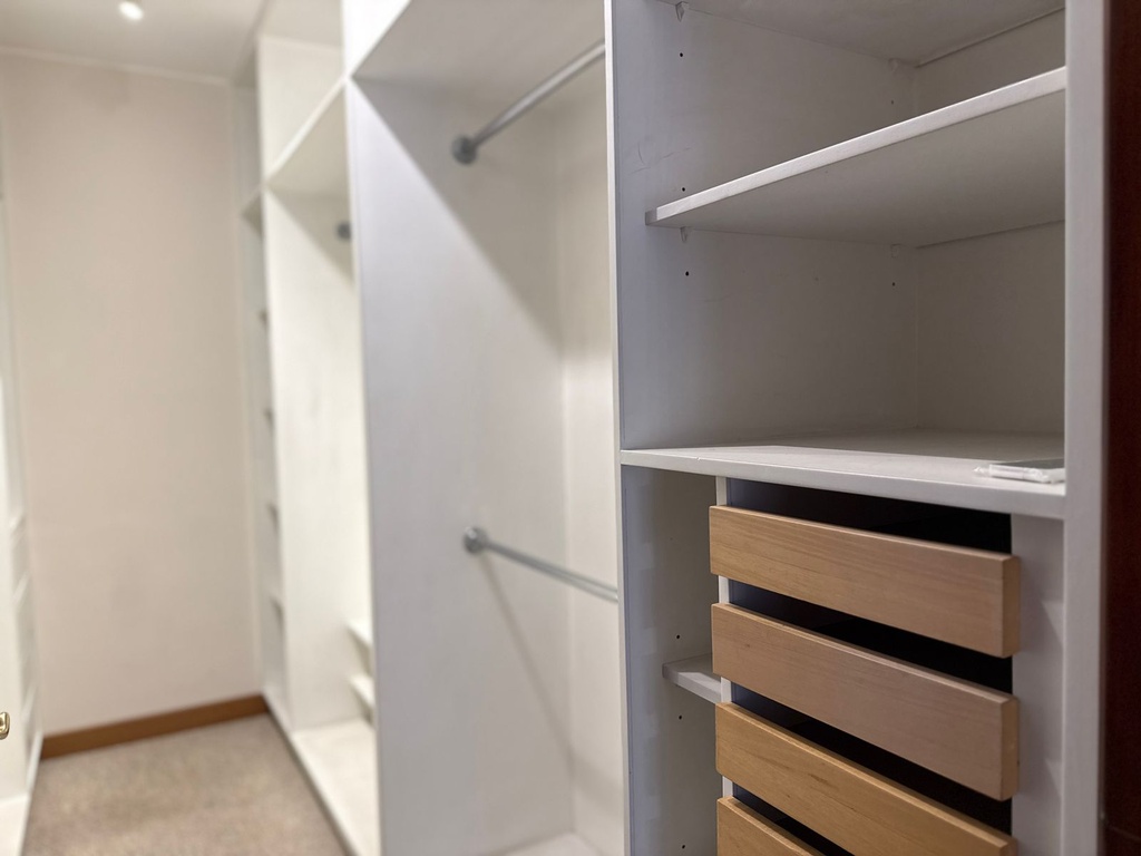 Departamento con Hermosa Vista en Alquiler Sector Monteserrin