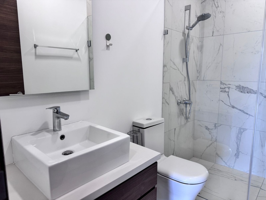 Departamento Amplio de 3 Dormitorios en Alquiler Sector La Carolina