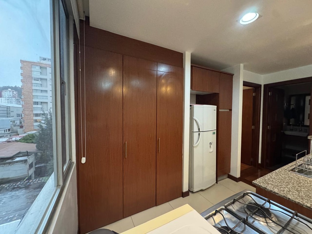 Suite con Excelente Ubicación en Alquiler Sector República del Salvador 