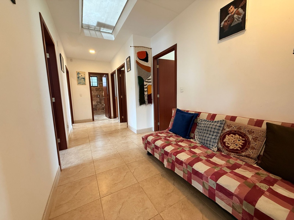 Casa con Piscina en Venta Sector Alangasí la Floresta de la Merced