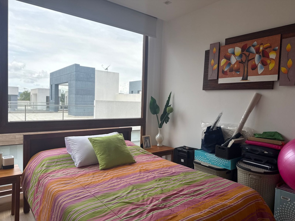 Casa Moderna en Venta Sector Cumbayá 