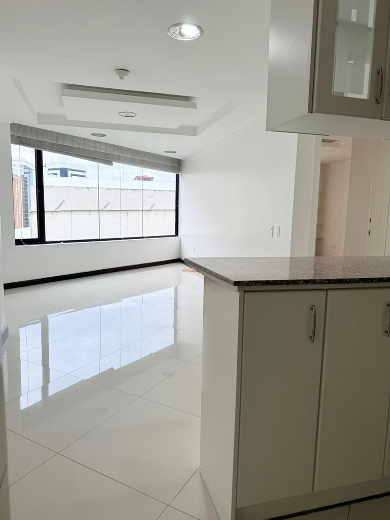 Departamento con Excelente Ubicación en Alquiler Sector La Carolina