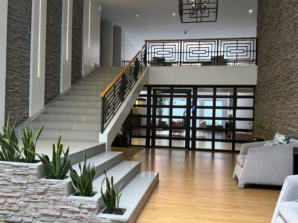 Departamento con Excelente Ubicación en Alquiler Sector República del Salvador