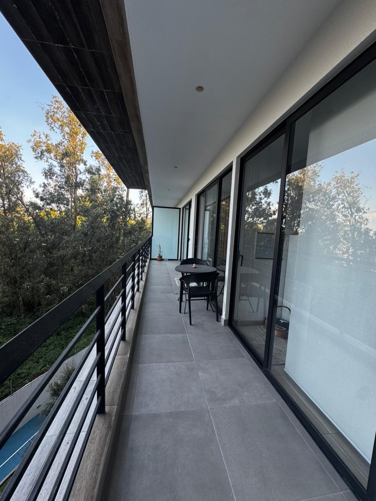 Alquiler de Departamento con Hermosa  Vista en el Sector Cumbayá