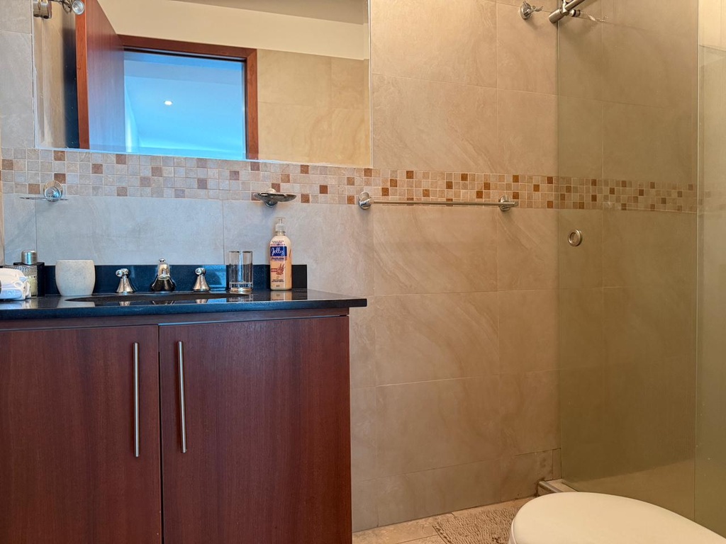 Departamento con Hermosa Vista en Venta Sector González Suárez 