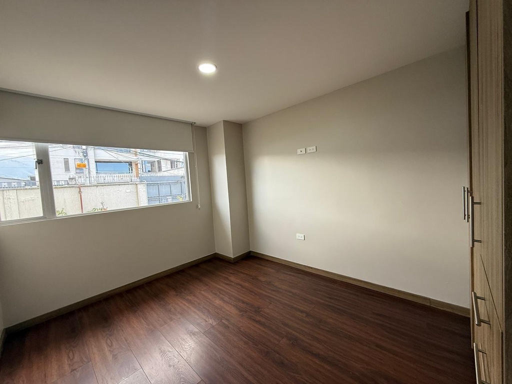 Departamento en venta con 3 Dormitorios en el sector El Inca