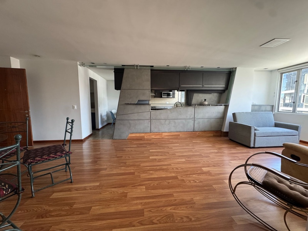 Alquiler de Departamento con Excelente Ubicación en el Sector República del Salvador