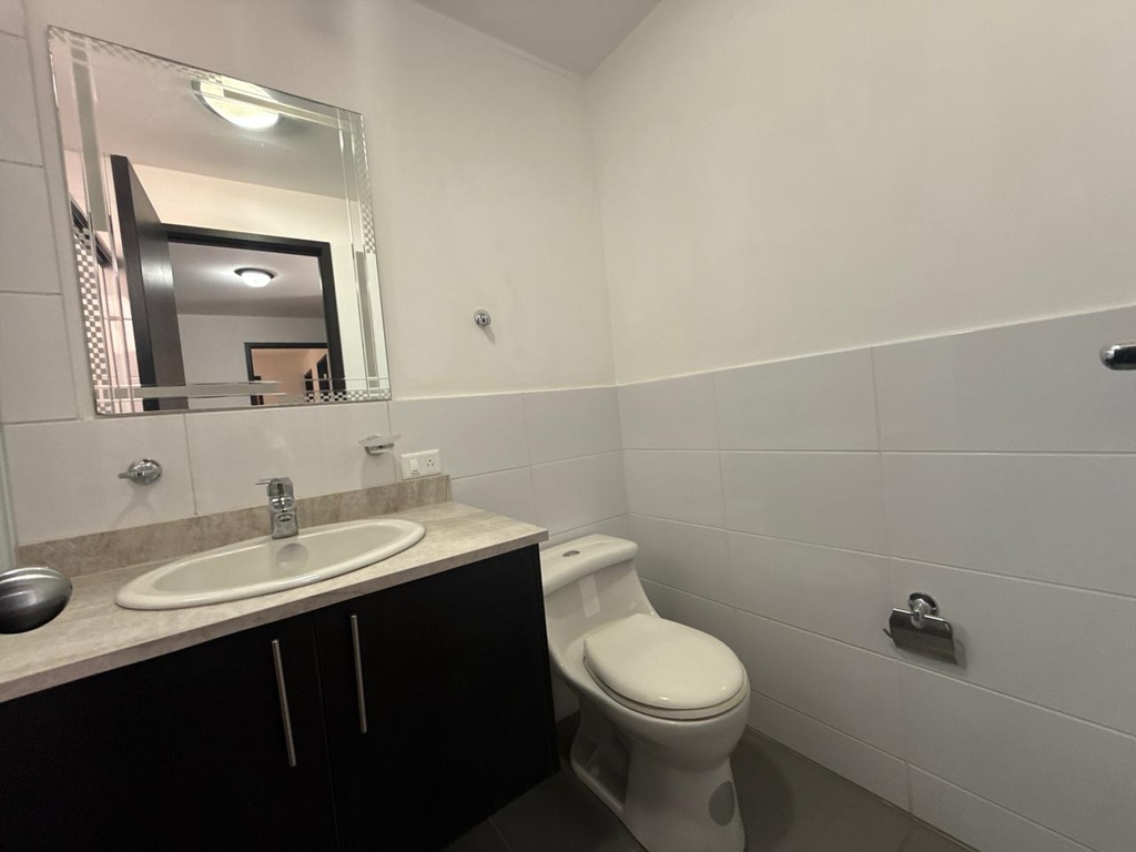 Departamento de 3 Dormitorios en Venta Sector Granados