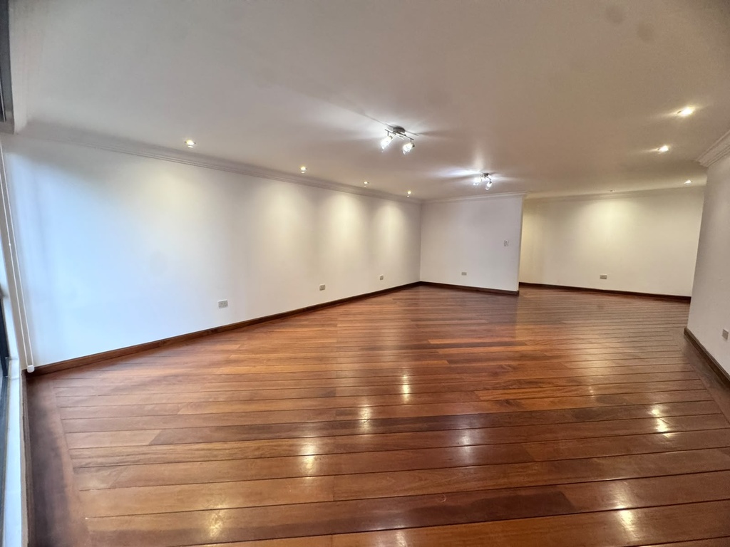 Departamento de 3 Dormitorios en Alquiler Sector República del Salvador