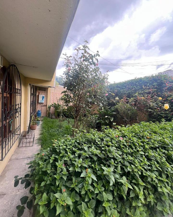  Casa con Ubicación Estratégica Sector La Carolina 