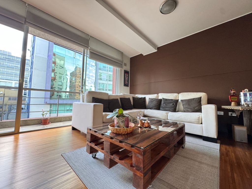Departamento con Excelente Ubicación Sector La Pradera