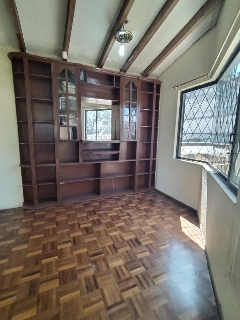  Casa con Ubicación Estratégica Sector Real Audiencia