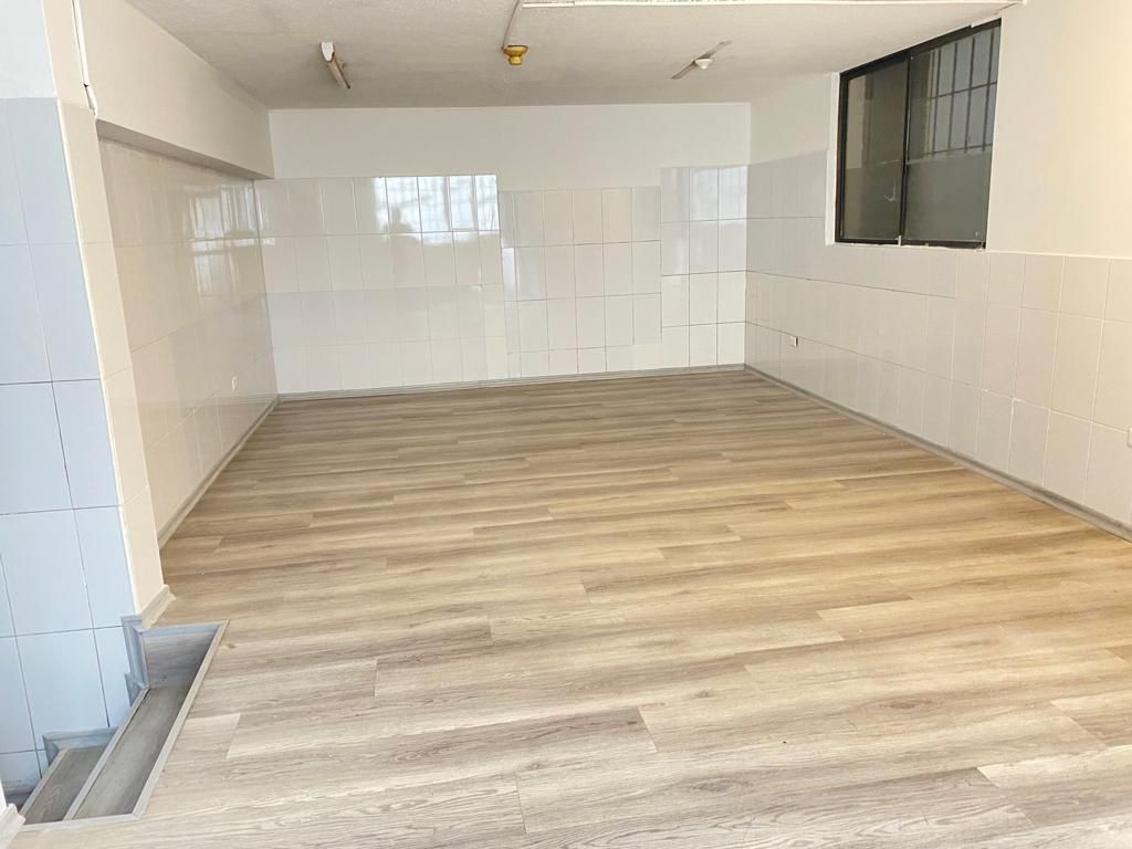 Casa comercial con Ubicación Estratégica Sector La Carolina