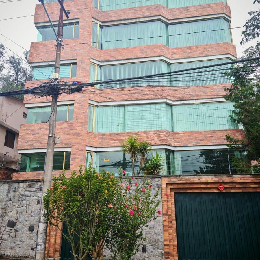 Departamento Amplio de 3 Dormitorios en Venta Sector El Batán