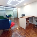 Oficina con Excelente Ubicación en Venta Sector República del Salvador