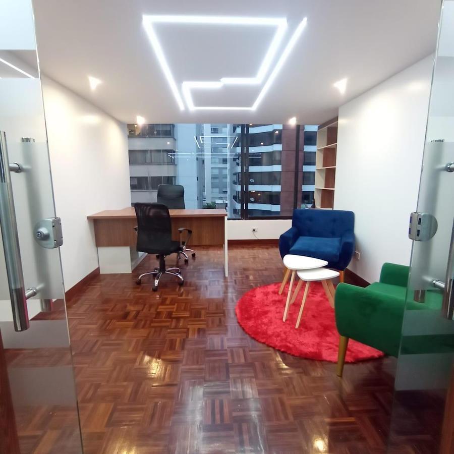Oficina con Excelente Ubicación en Venta Sector República del Salvador