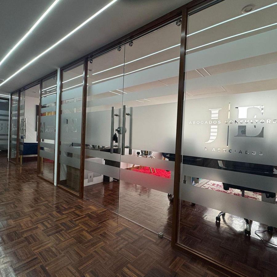 Oficina con Excelente Ubicación en Venta Sector República del Salvador