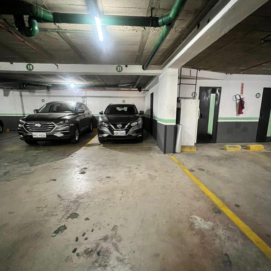 Parqueadero de Oportunidad en Venta Sector La Mariscal
