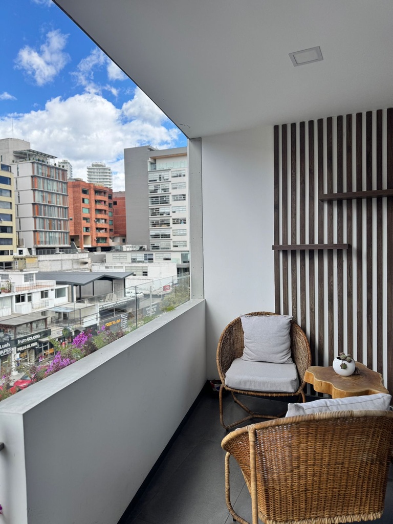 Departamento Amplio de 3 Dormitorios en Venta Sector La Coruña