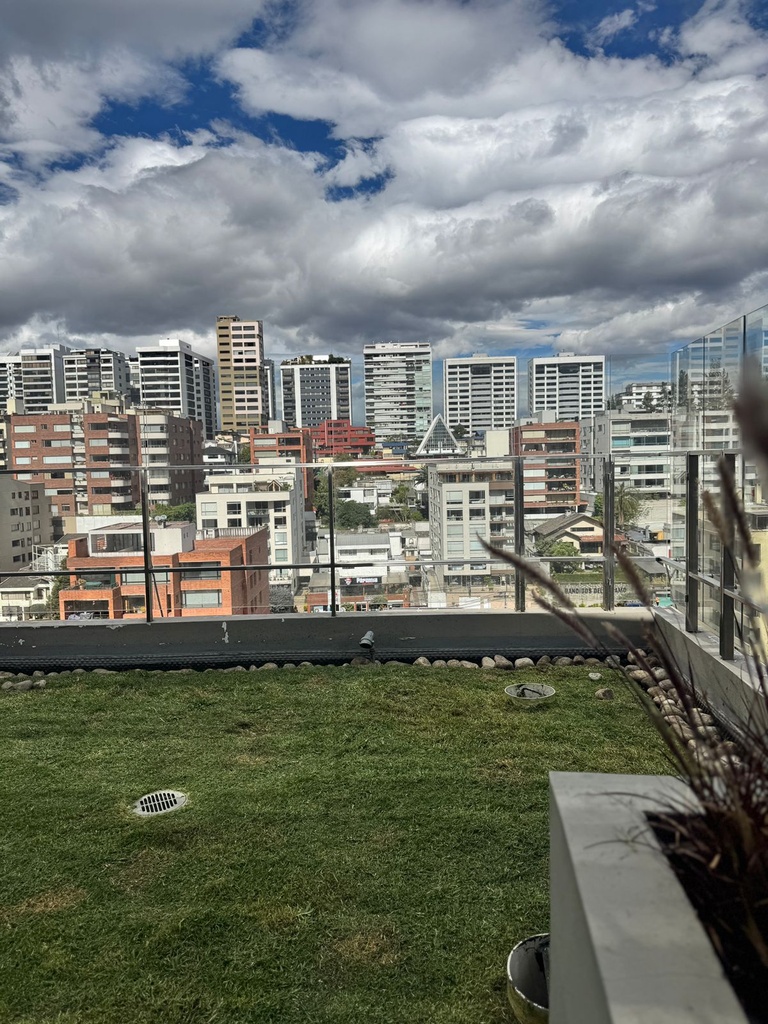 Departamento Amplio de 3 Dormitorios en Venta Sector La Coruña