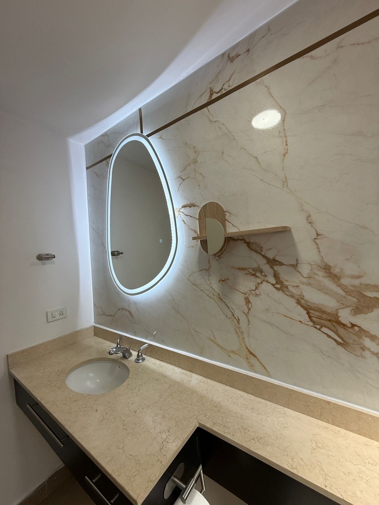 Departamento con Excelente Ubicación en Alquiler Sector República del Salvador 