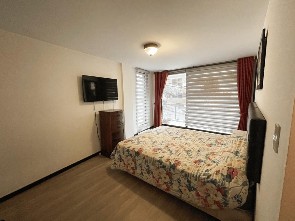 Departamento Amplio de 2 Dormitorios en Venta Sector Bosmediano