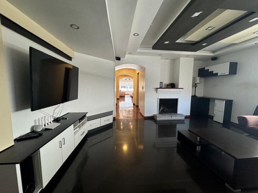 Departamento con Excelente Ubicación en Venta Sector República del Salvador