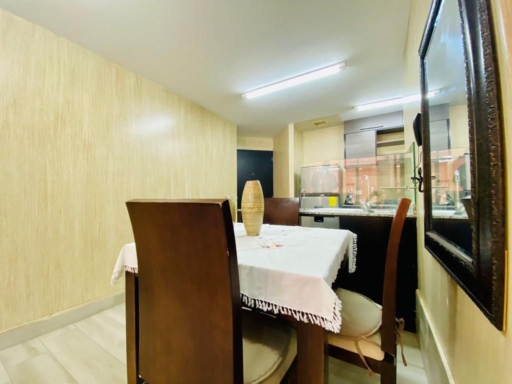 Departamento con Excelente Ubicación en Alquiler Sector República del Salvador  