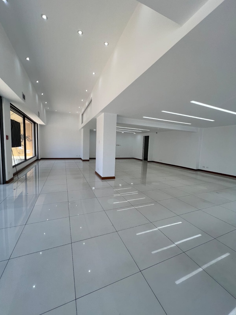 Local con Excelente Ubicación  Sector La Mariscal 