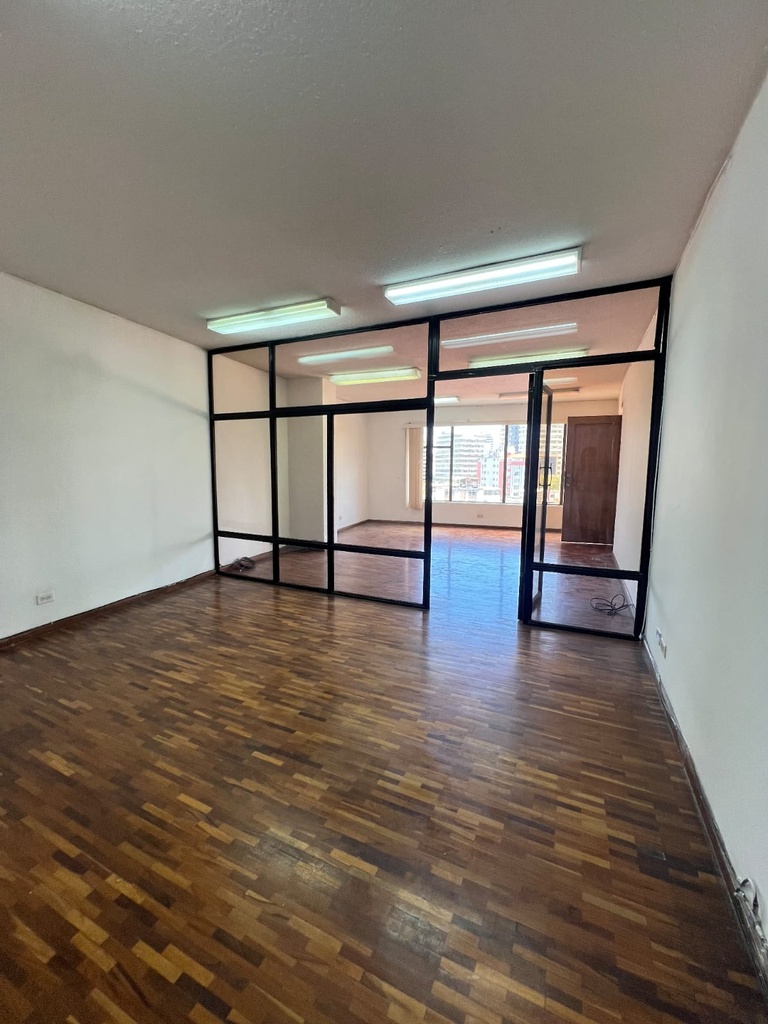 Oficina con Ubicación Estratégica en Alquiler Sector La Mariscal